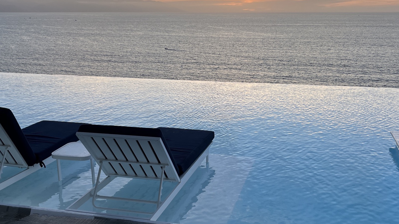 Infinity pool overlooking Banderas Bay